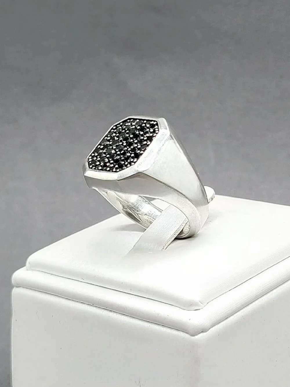 David Yurman Streamline Signet Ring w/ Pavé Black Diamonds - 18mm - Size 9